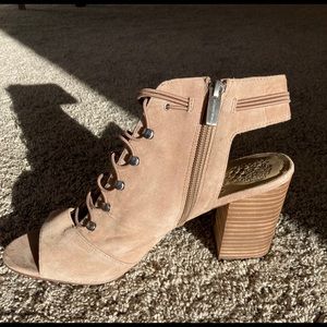 Size 10 woman’s s  beige ankle boot  heel